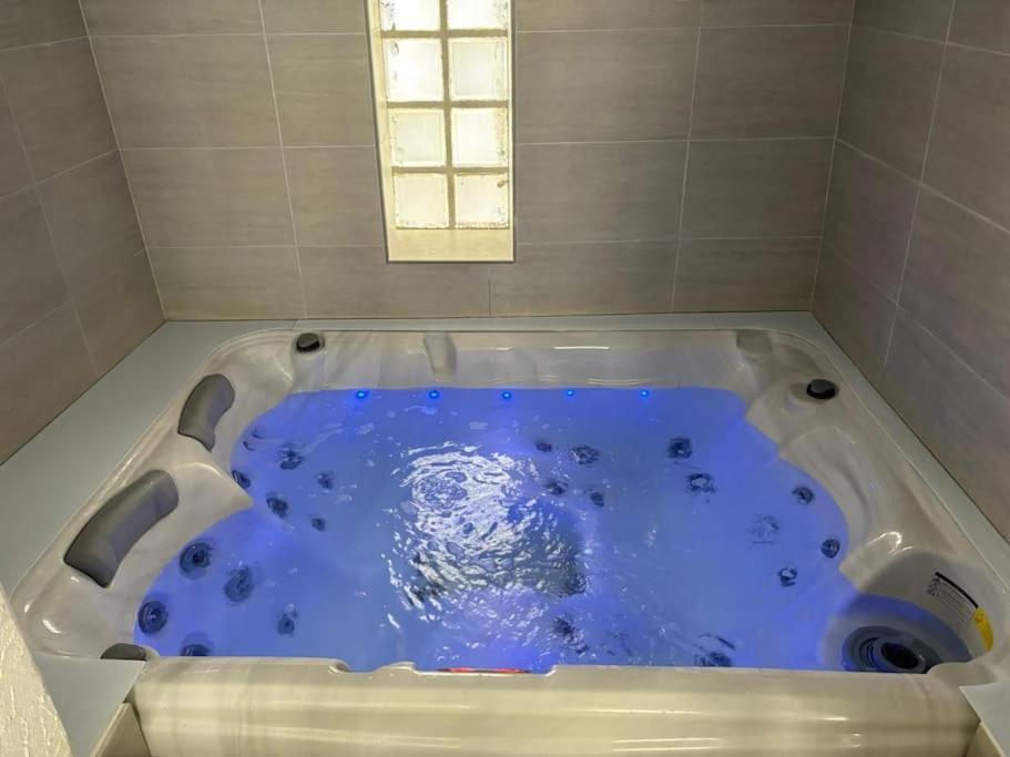 Maison Hyper Centre Jacuzzi Amboise Eksteriør billede